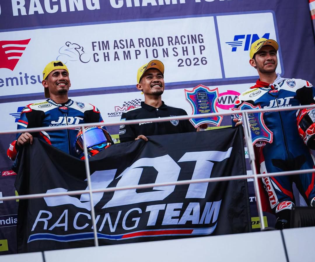 Bangkit dengan Gemilang! Andi Gilang Pimpin Dominasi JDT Racing Team di Seri Pembuka